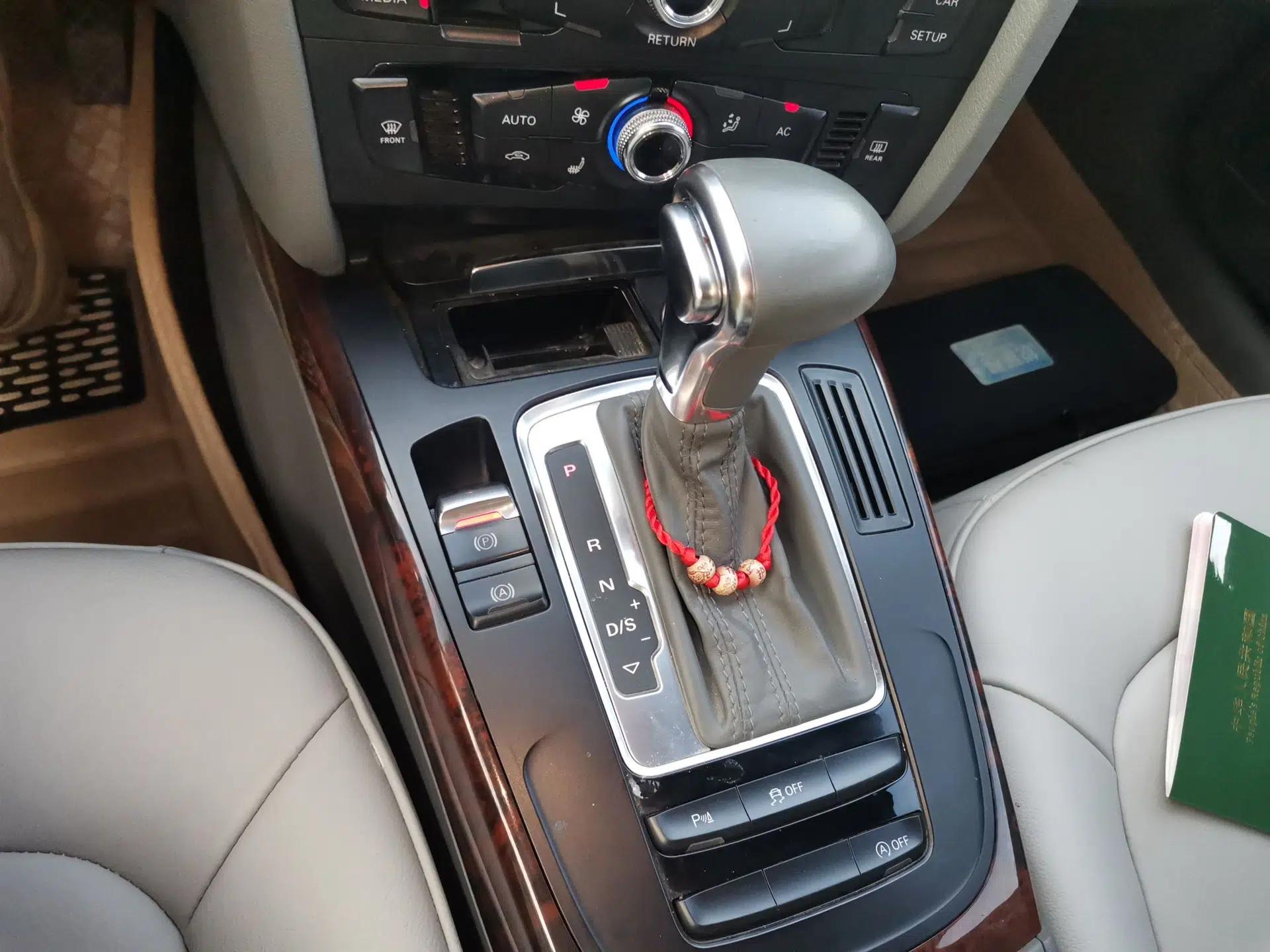 Audi A4L 2013 35 TFSI Automatic Comfort Model — миниатюра 14
