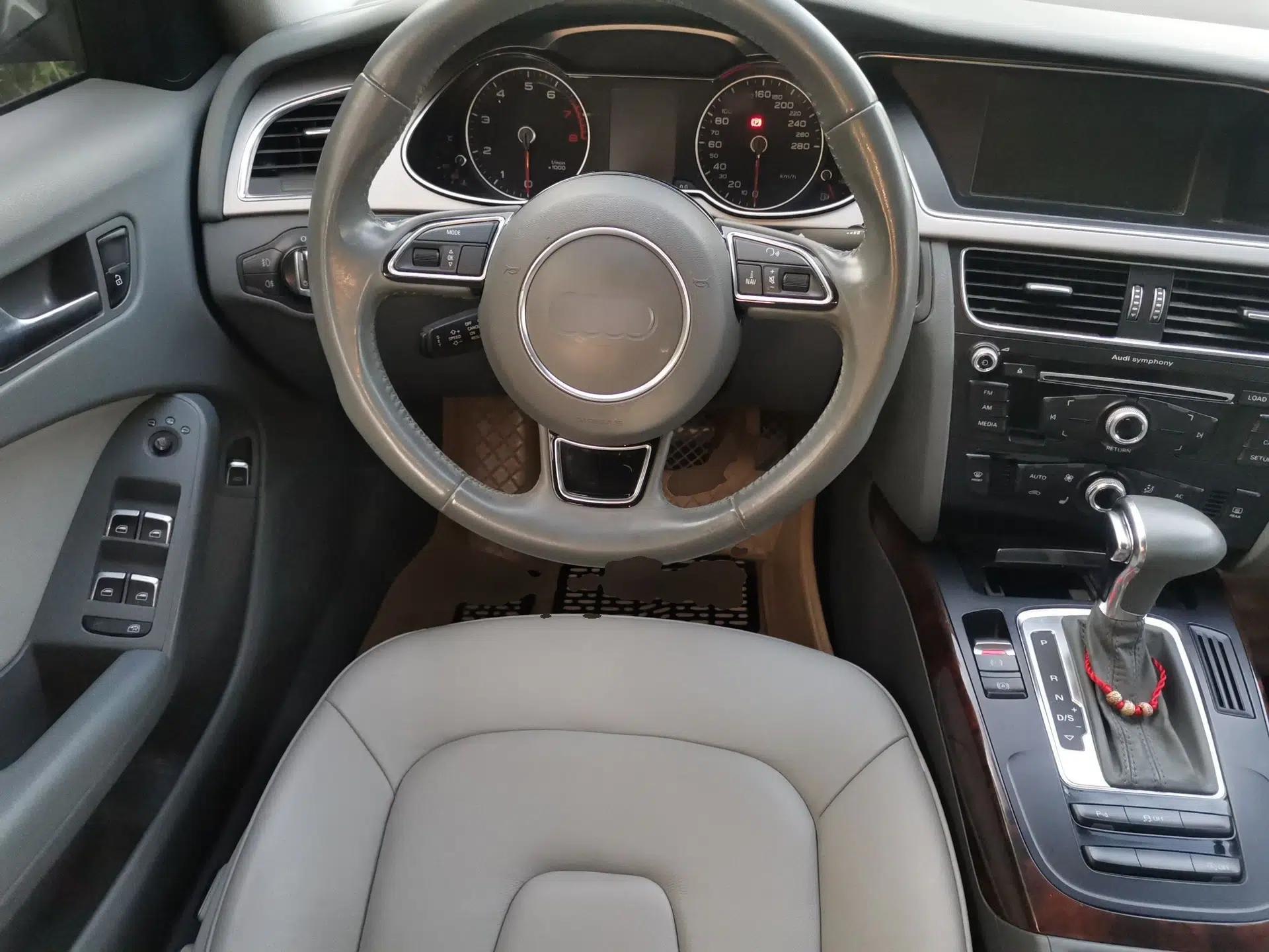 Audi A4L 2013 35 TFSI Automatic Comfort Model — миниатюра 10