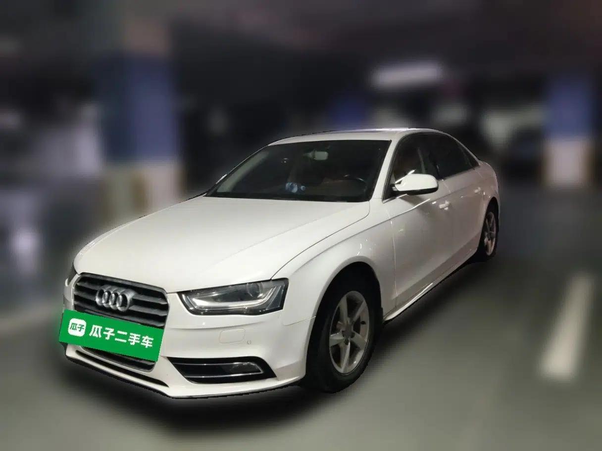 Audi A4L 2015 35 TFSI Automatic Standard Model — миниатюра 1