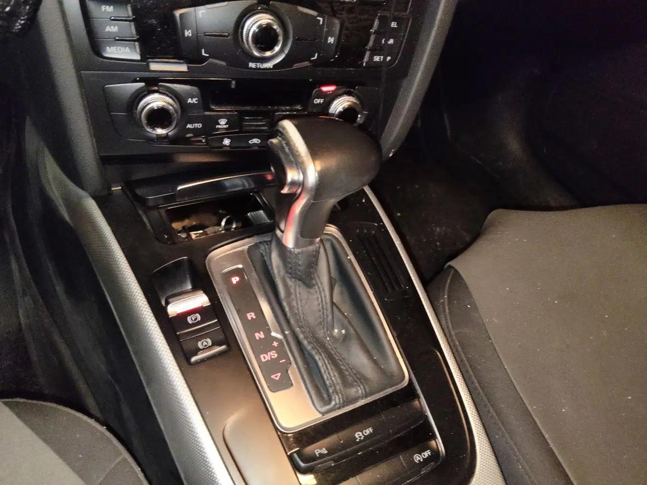 Audi A4L 2015 35 TFSI Automatic Standard Model — миниатюра 14