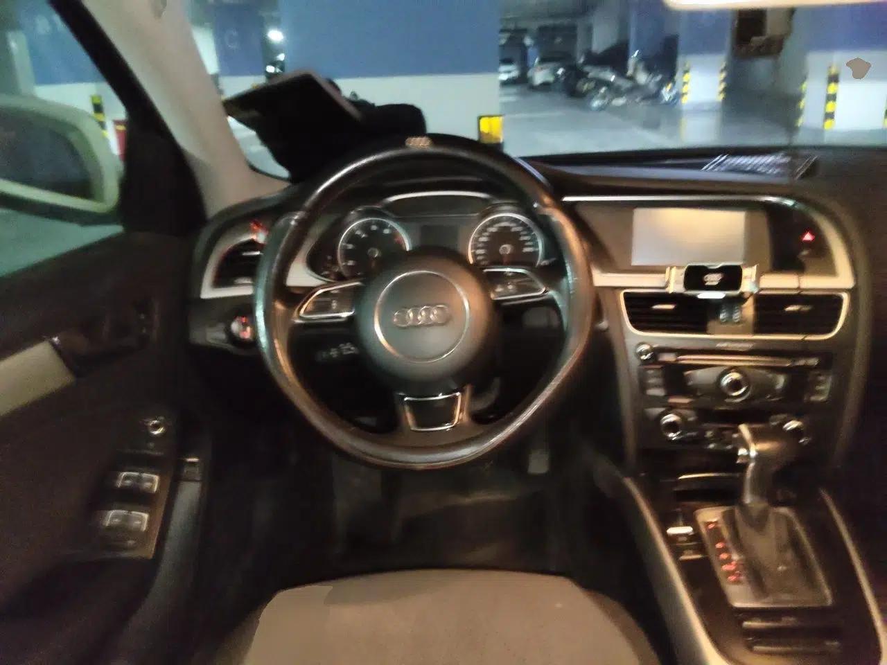 Audi A4L 2015 35 TFSI Automatic Standard Model — миниатюра 10