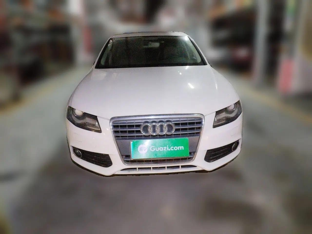 Audi A4L 2011 2.0 TFSI Standard Model — миниатюра 2