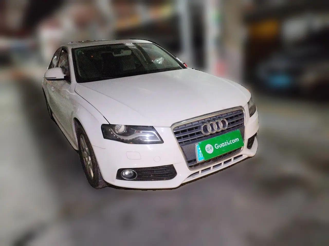 Audi A4L 2011 2.0 TFSI Standard Model — миниатюра 3