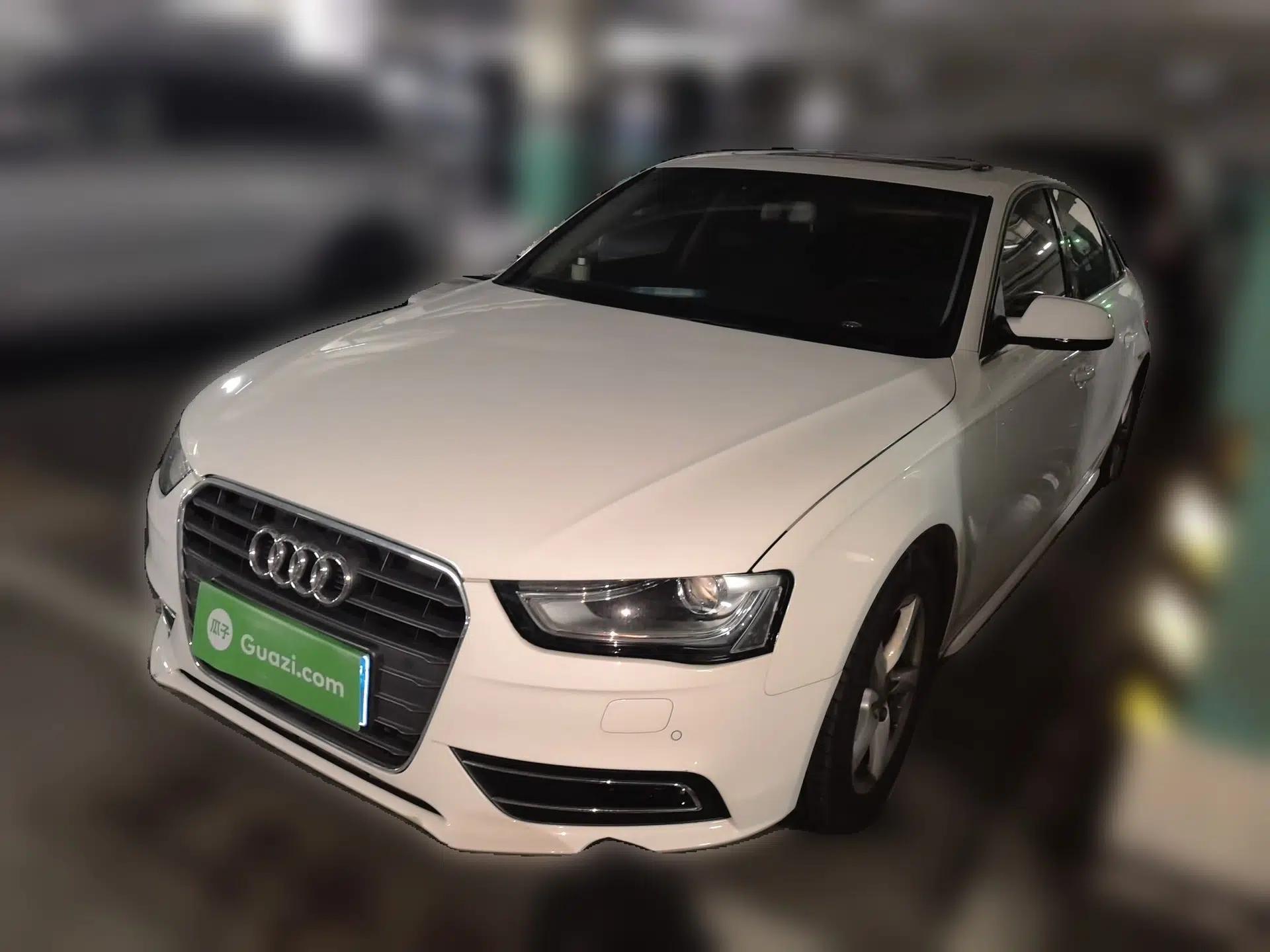 Audi A4L 2013 35 TFSI Automatic Comfort Model — миниатюра 1