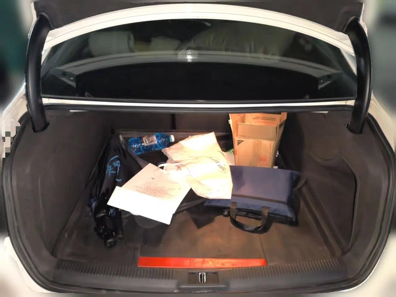 Audi A4L 2013 35 TFSI Automatic Comfort Model — миниатюра 19