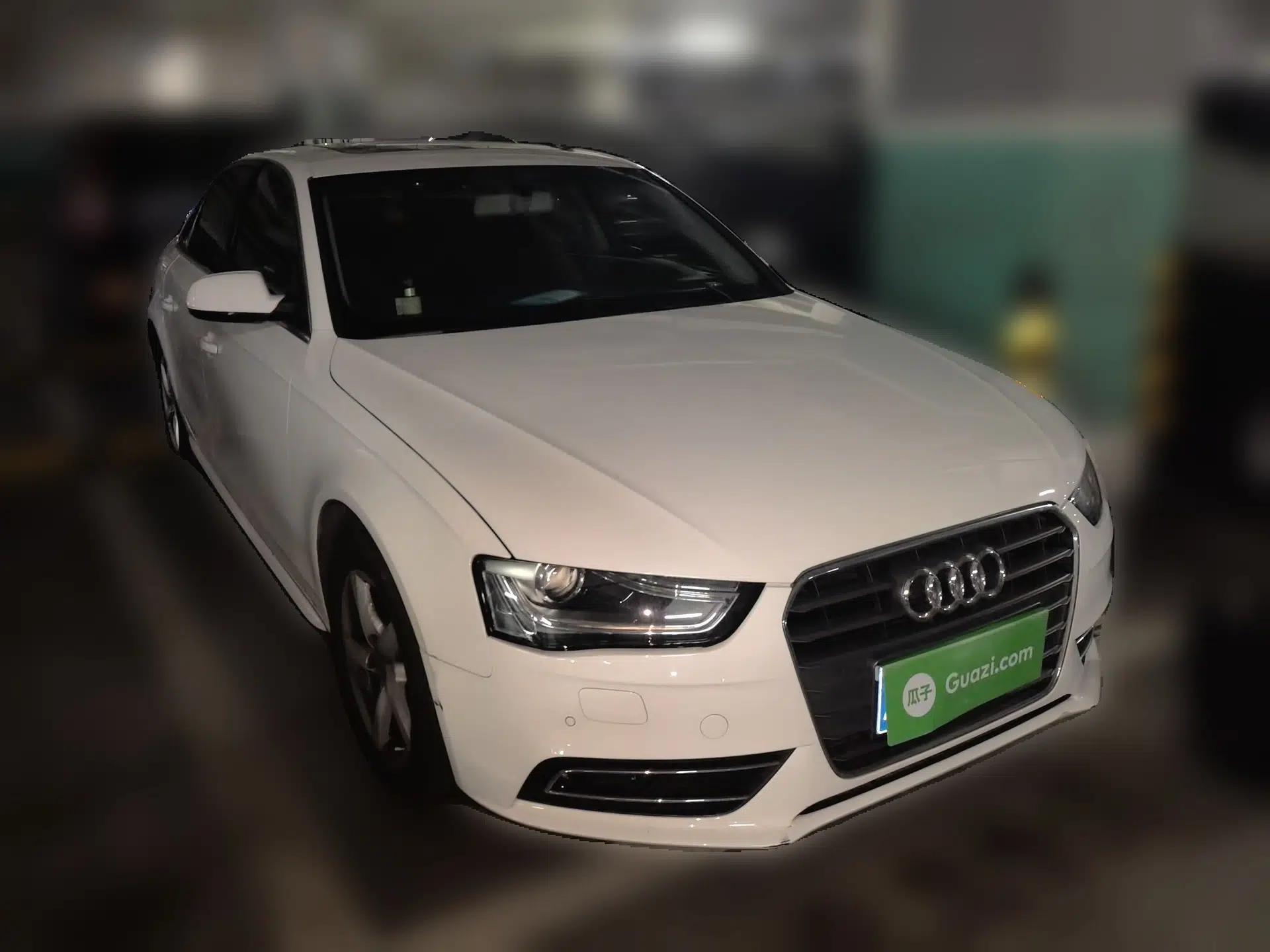 Audi A4L 2013 35 TFSI Automatic Comfort Model — миниатюра 3