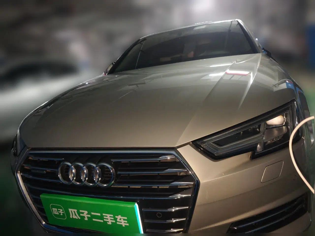 Audi A4L 2018 30th Anniversary Edition 40 TFSI Trendy Model — миниатюра 2