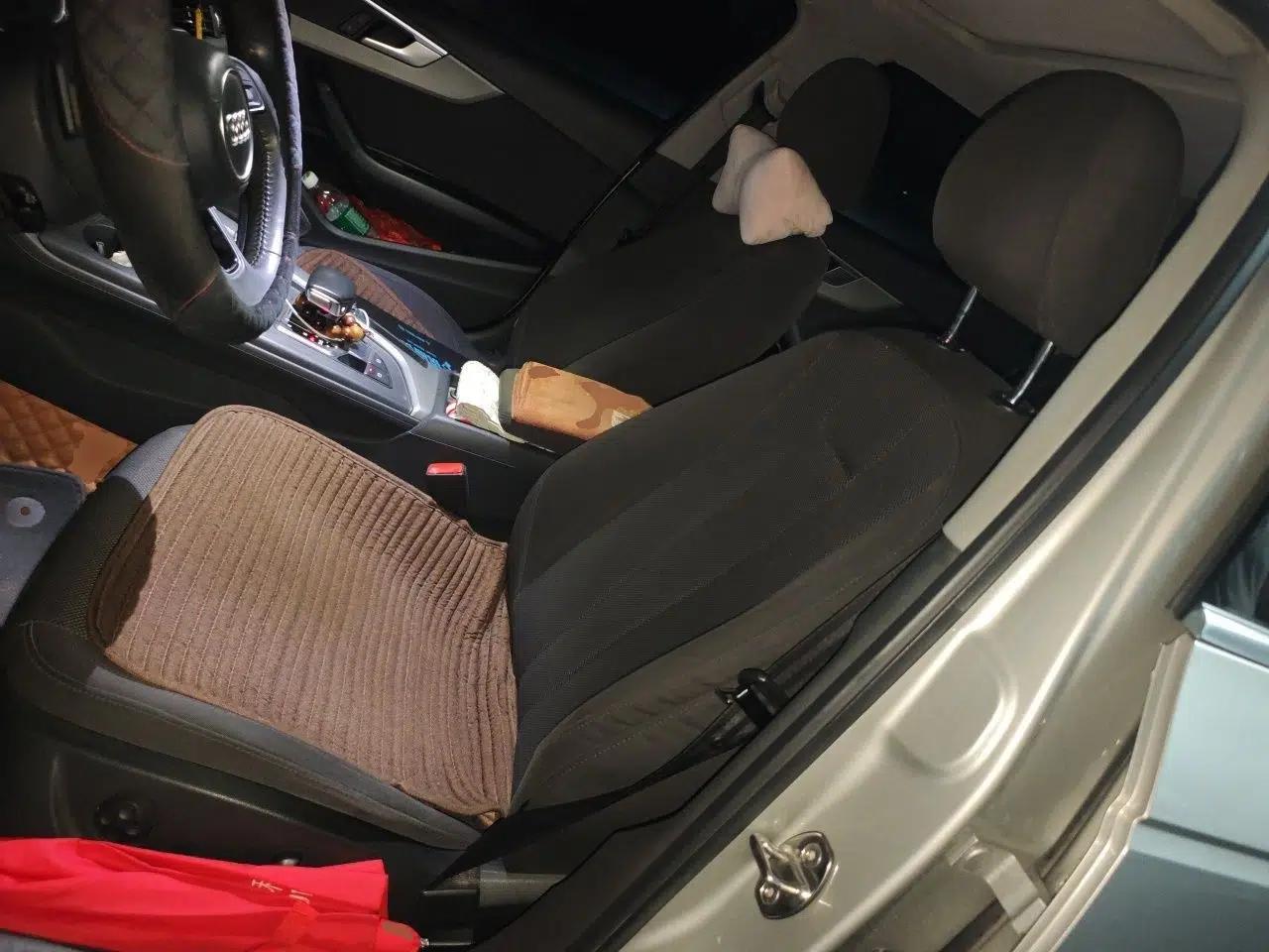 Audi A4L 2018 30th Anniversary Edition 40 TFSI Trendy Model — миниатюра 15