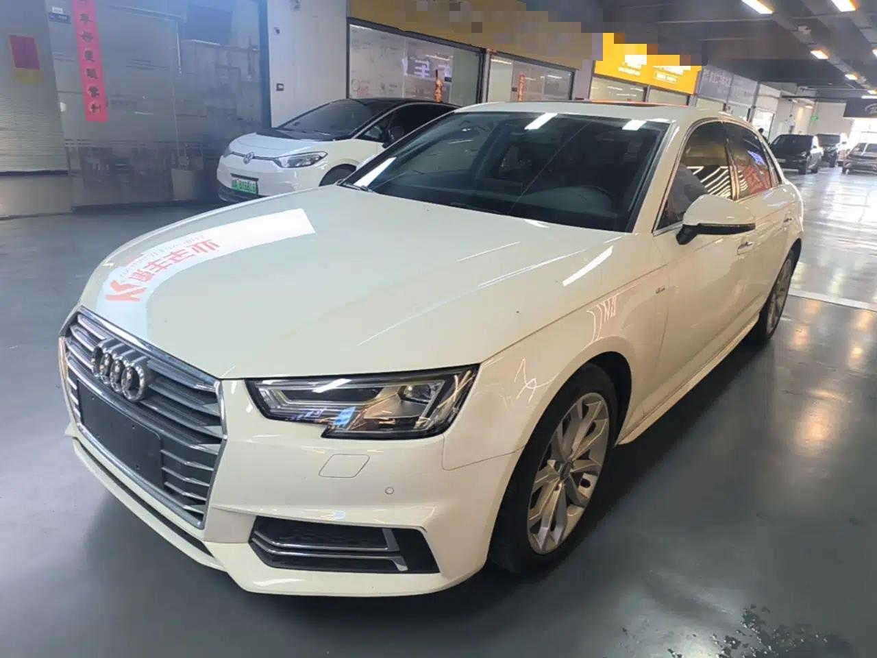 Audi A4L 2018 30th Anniversary Edition 40 TFSI Fashion Model — миниатюра 1