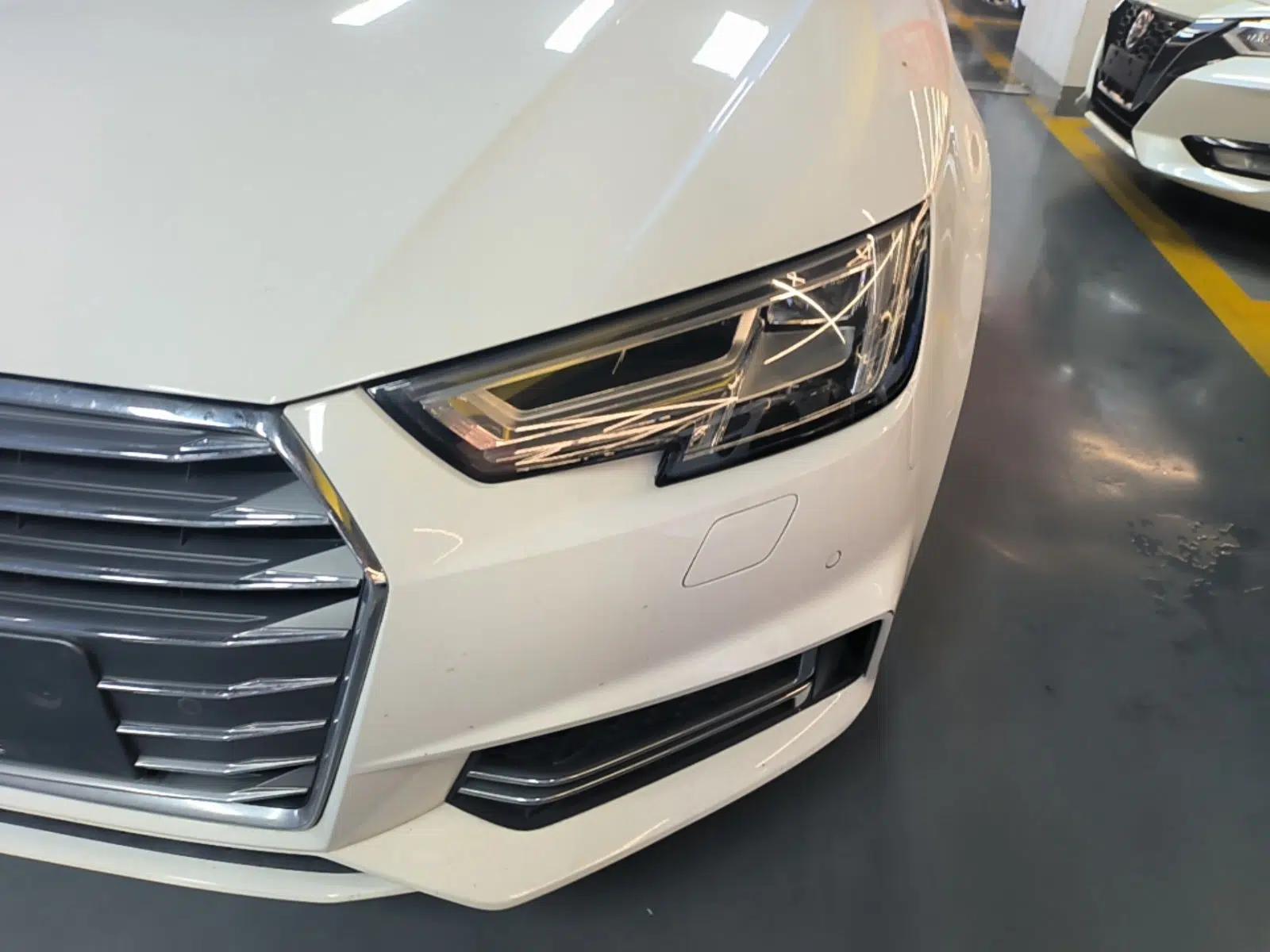 Audi A4L 2018 30th Anniversary Edition 40 TFSI Fashion Model — миниатюра 8
