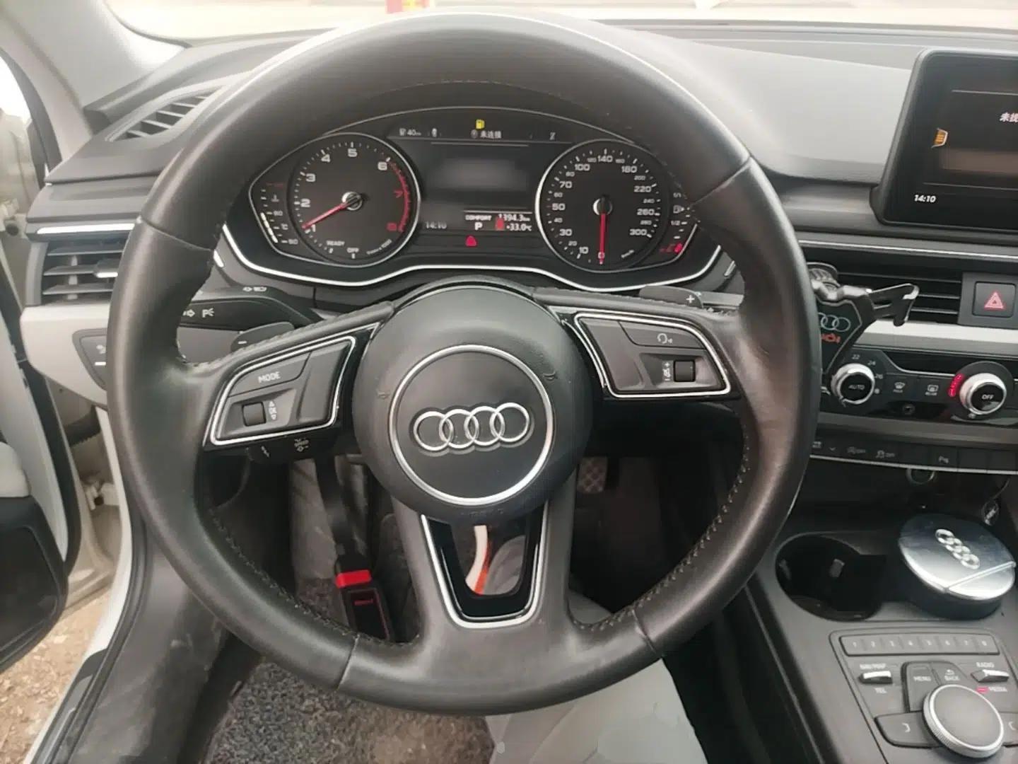Audi A4L 2018 30th Anniversary Edition 40 TFSI Trendy Model — миниатюра 13