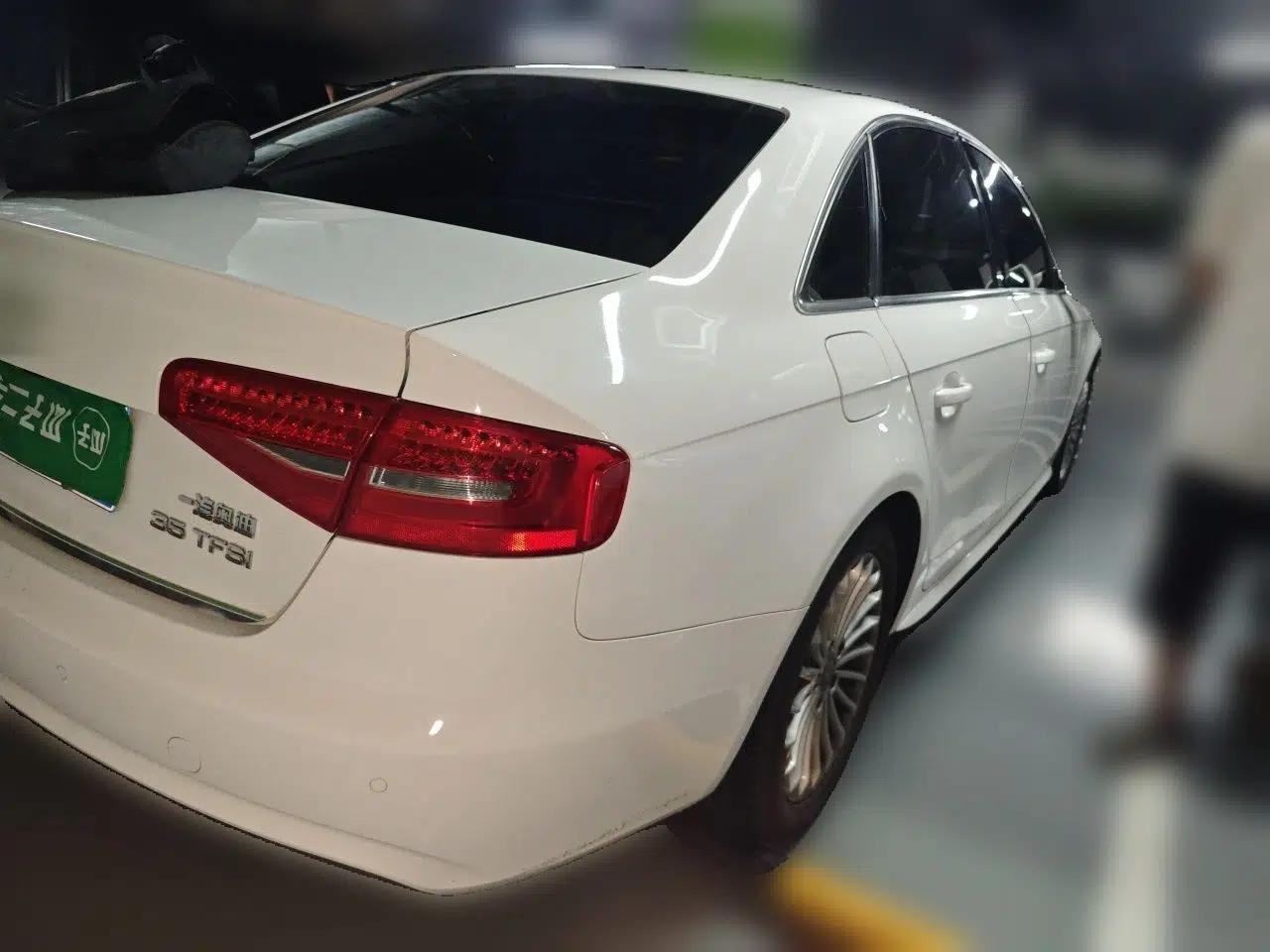 Audi A4L 2015 35 TFSI Automatic Comfort Model — миниатюра 6