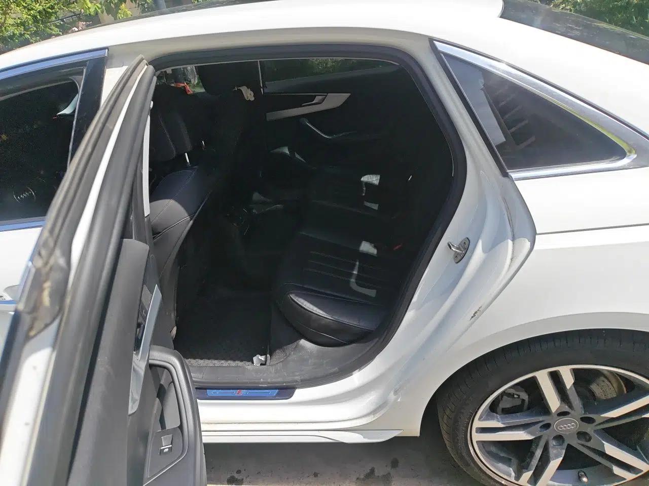 Audi A4L 2020 40 TFSI Luxury Dynamic Model — миниатюра 17