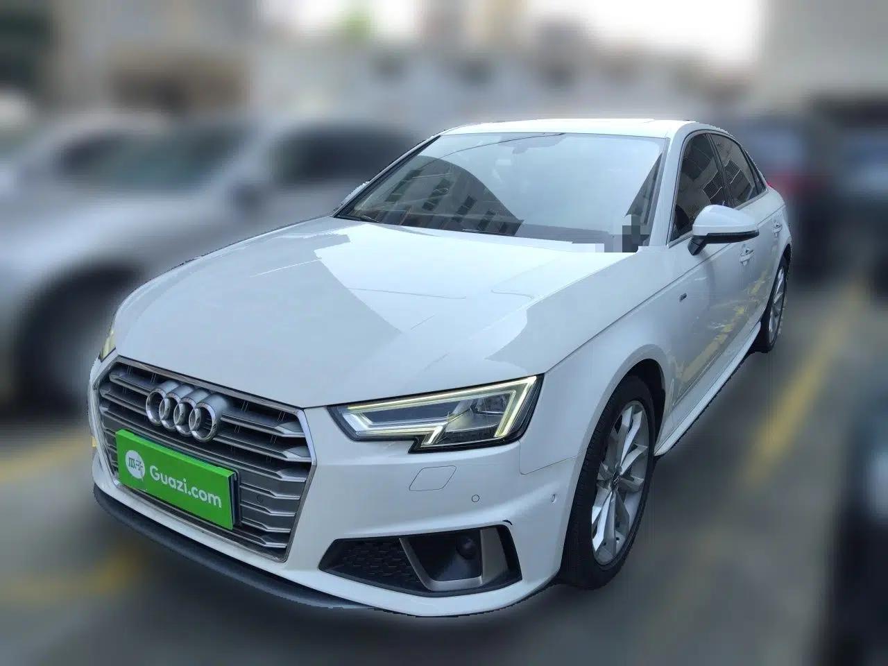 Audi A4L 2018 30th Anniversary Edition 40 TFSI Fashion Model — миниатюра 1