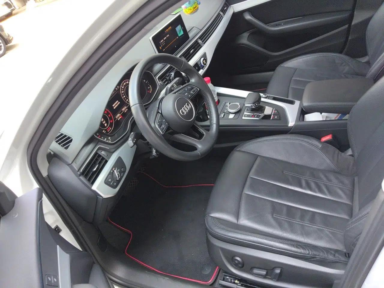 Audi A4L 2018 30th Anniversary Edition 40 TFSI Fashion Model — миниатюра 15