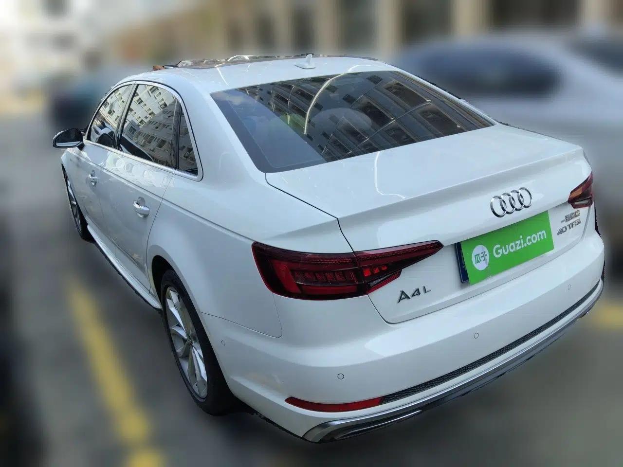 Audi A4L 2018 30th Anniversary Edition 40 TFSI Fashion Model — миниатюра 4