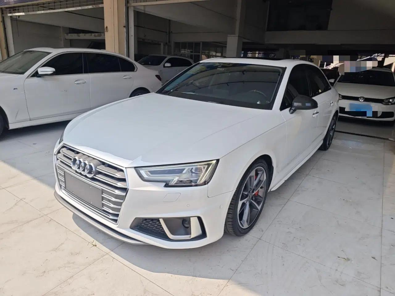 Audi A4L 2019 40 TFSI Fashion Edition China VI Emission Standard — миниатюра 1