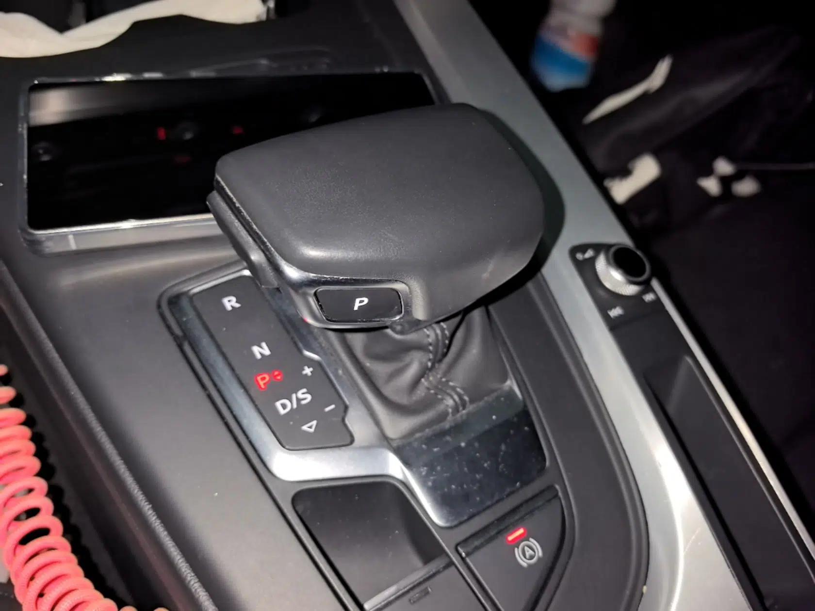 Audi A4L 2024 40 TFSI Fashion Dynamic Model — миниатюра 16