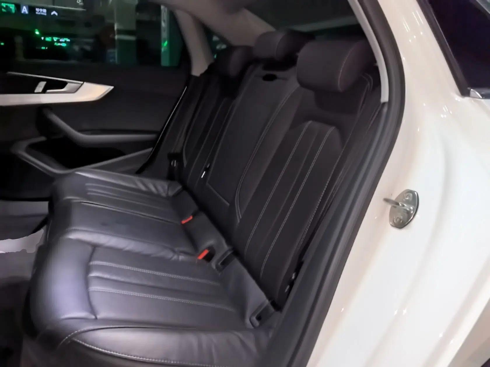 Audi A4L 2024 40 TFSI Fashion Dynamic Model — миниатюра 20