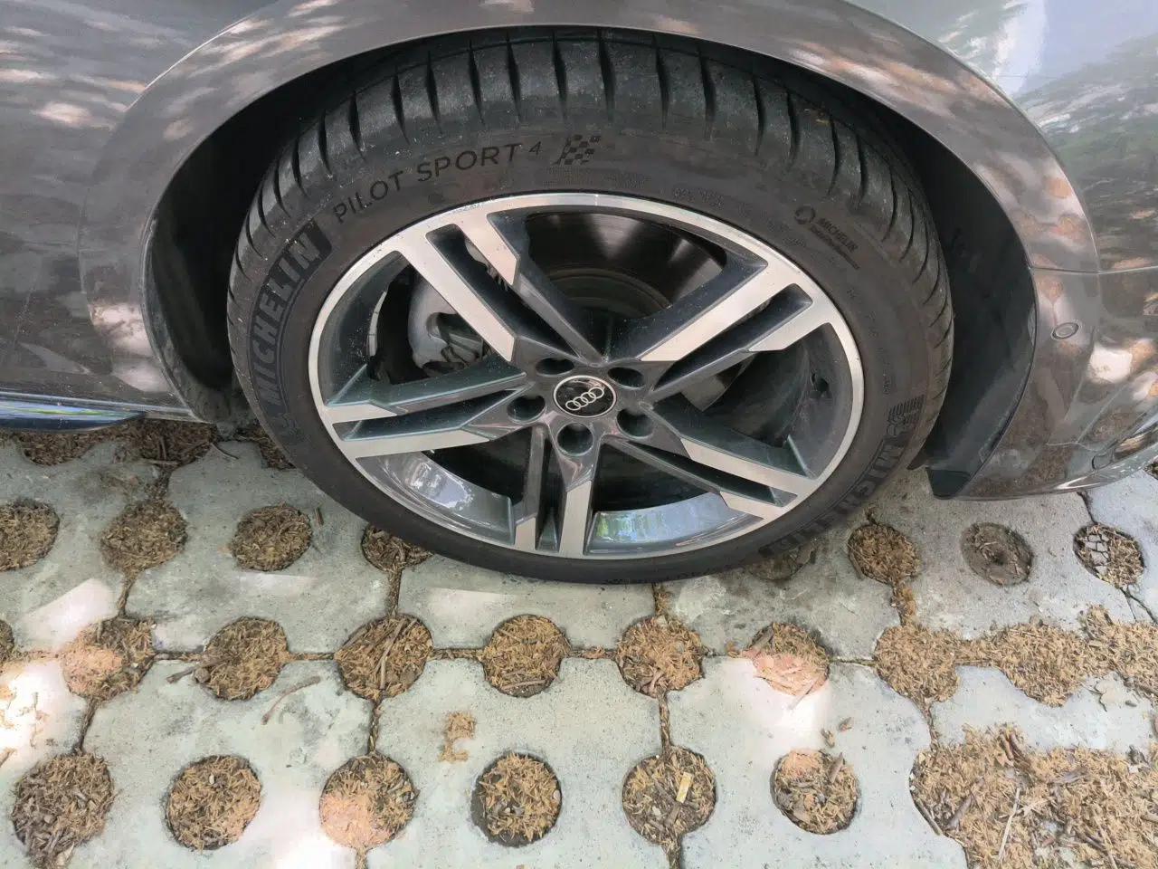 Audi A4L 2022 40 TFSI Luxury Dynamic Model — миниатюра 8