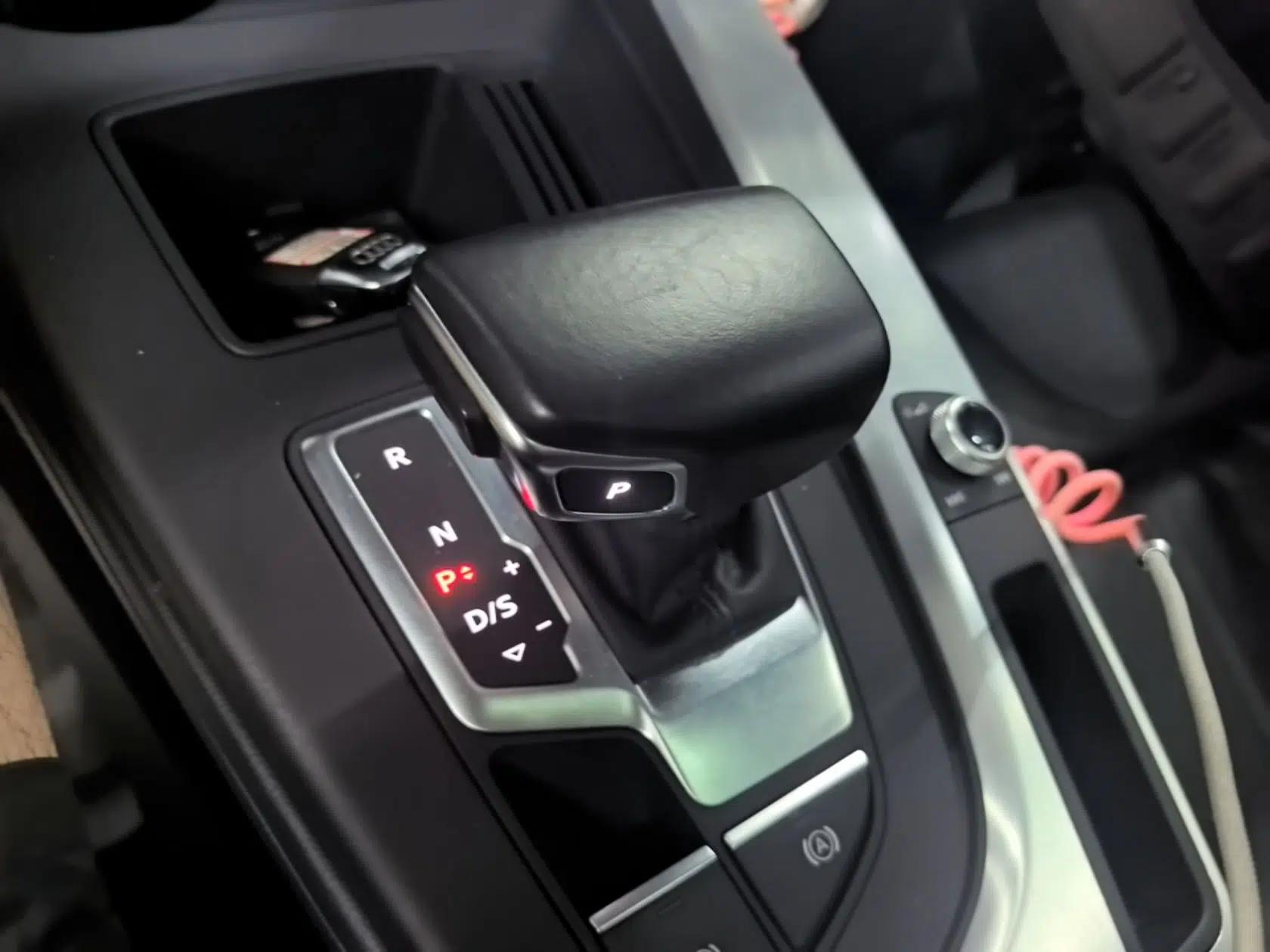 Audi A4L 2024 40 TFSI Fashion Dynamic Model — миниатюра 16