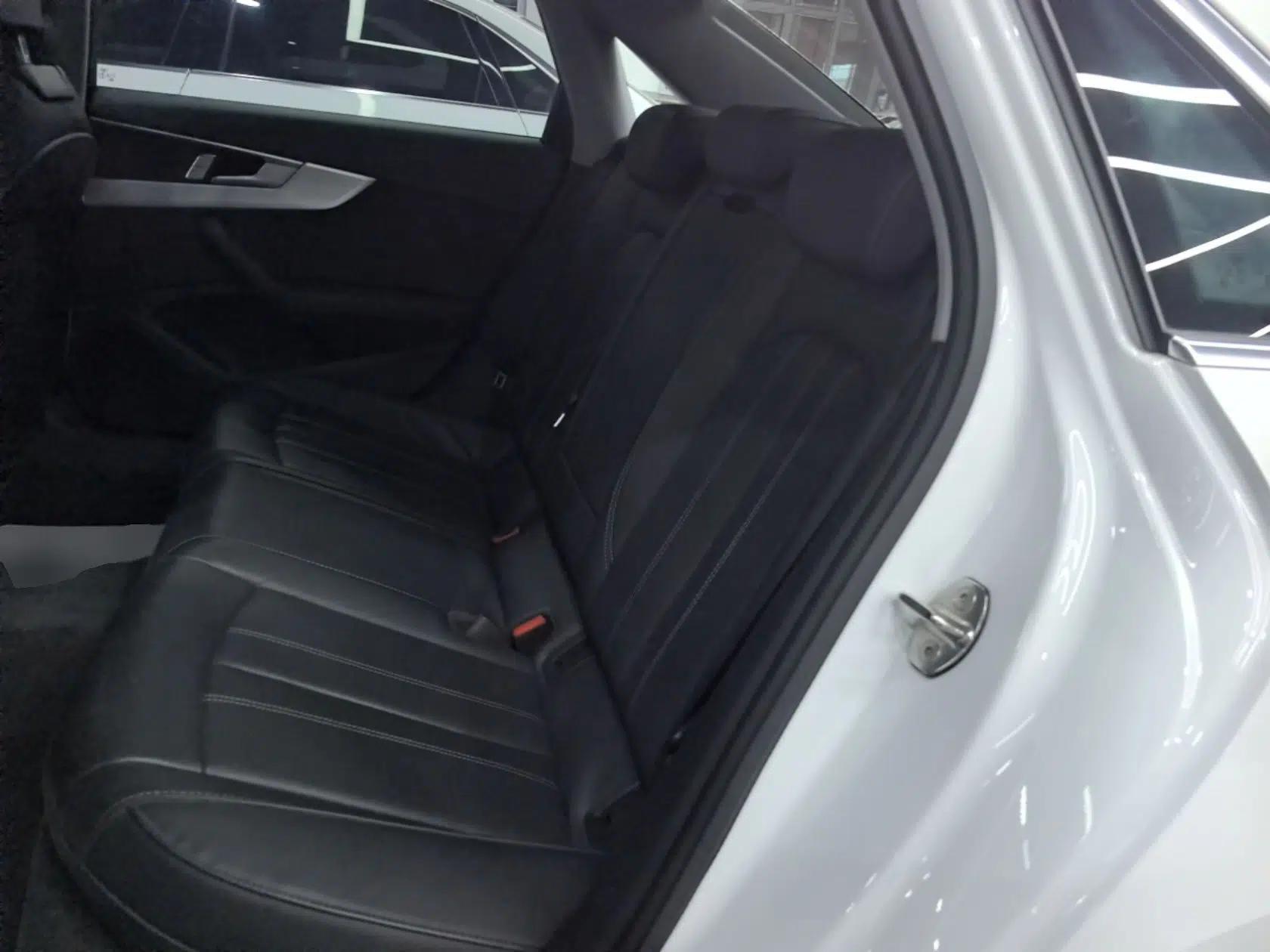 Audi A4L 2024 40 TFSI Fashion Dynamic Model — миниатюра 20