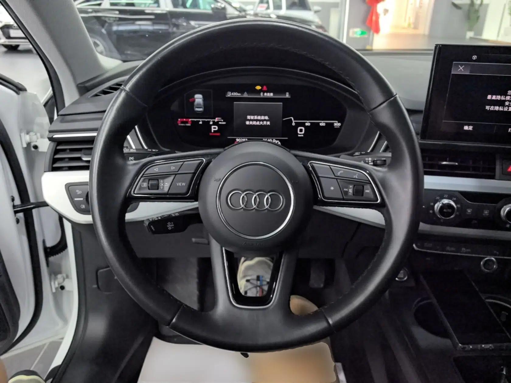 Audi A4L 2024 40 TFSI Fashion Dynamic Model — миниатюра 13