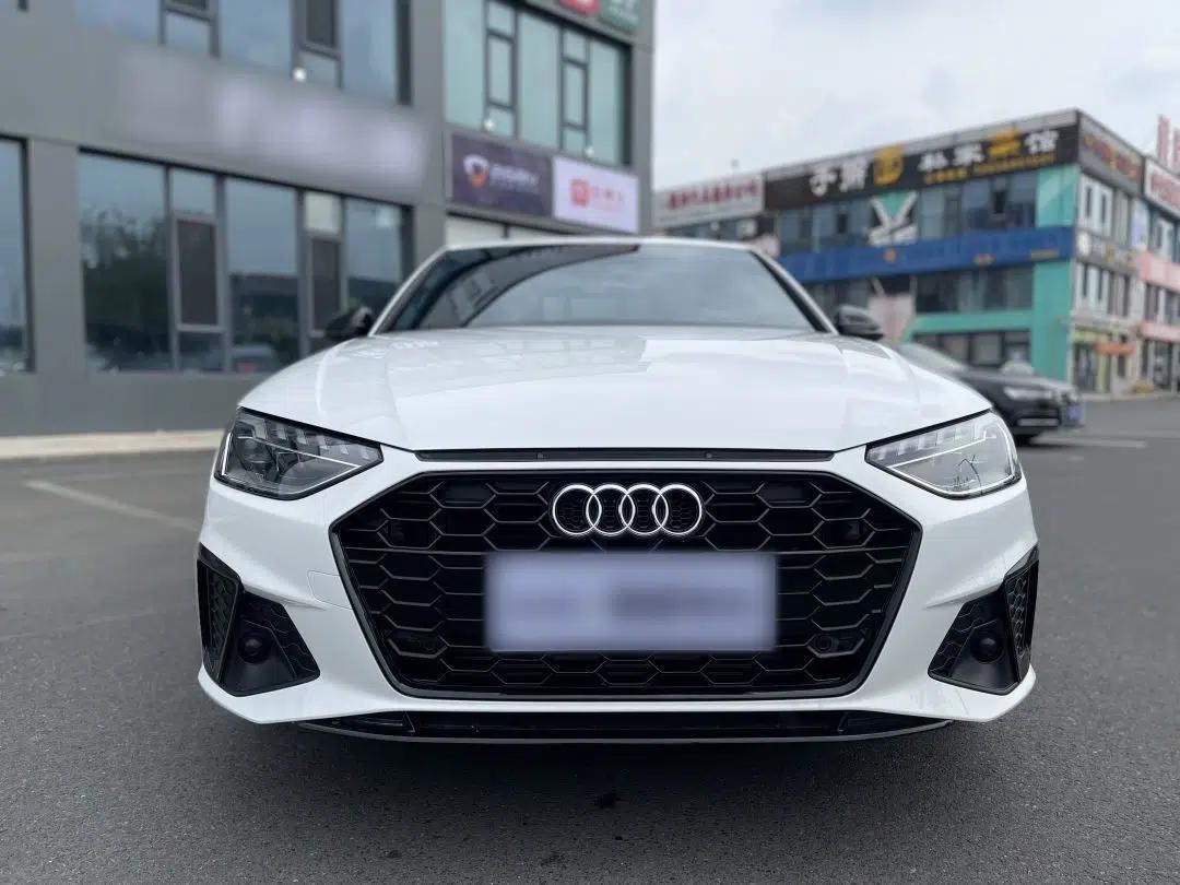 Audi A4L 2025 2 Million Units Enjoyment Version 40 TFSI Luxury Dynamic Edition — миниатюра 2