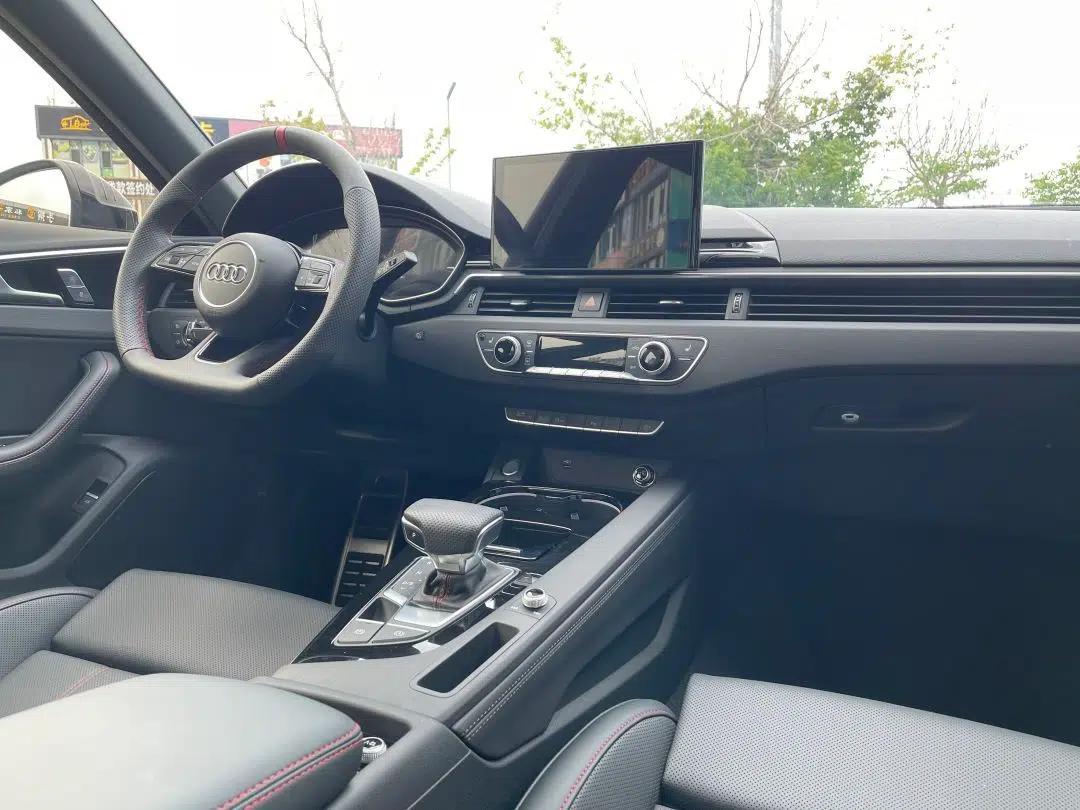 Audi A4L 2025 2 Million Units Enjoyment Version 40 TFSI Luxury Dynamic Edition — миниатюра 12