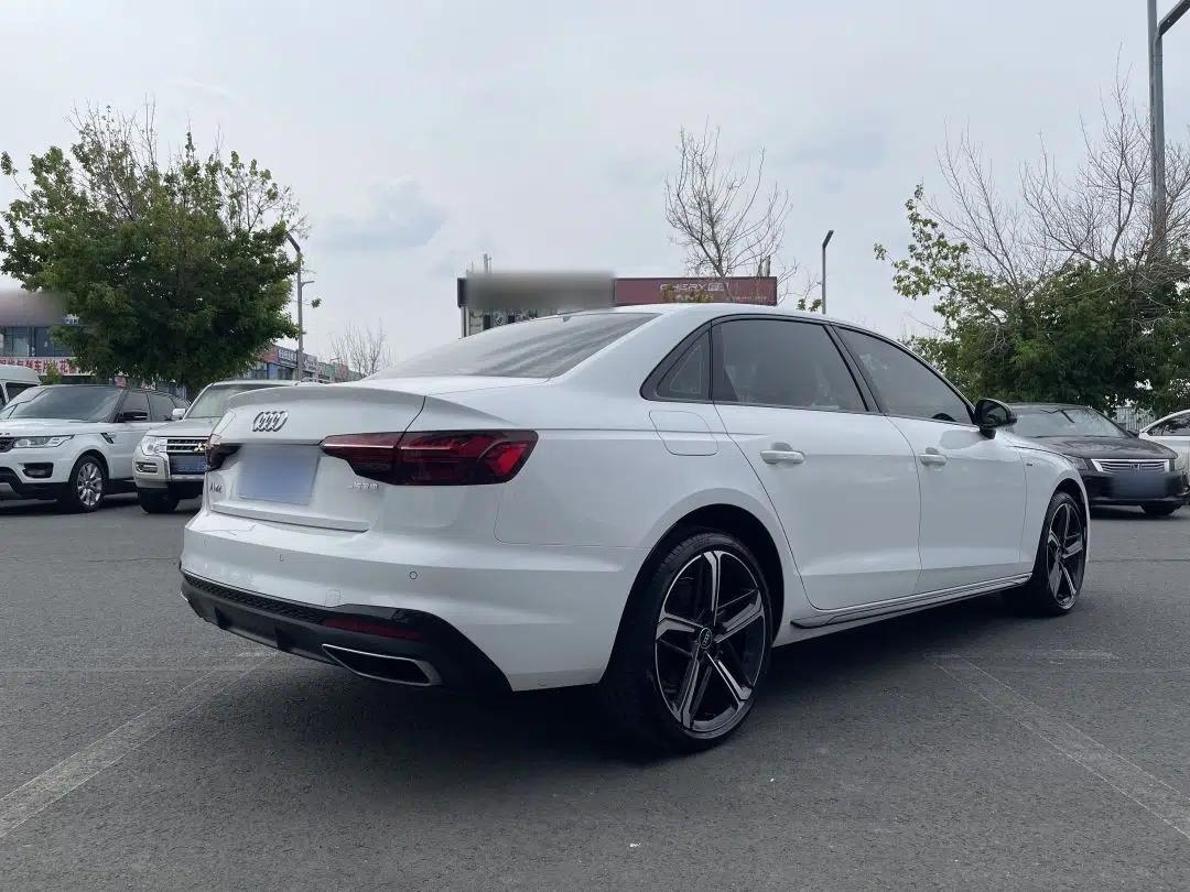 Audi A4L 2025 2 Million Units Enjoyment Version 40 TFSI Luxury Dynamic Edition — миниатюра 6