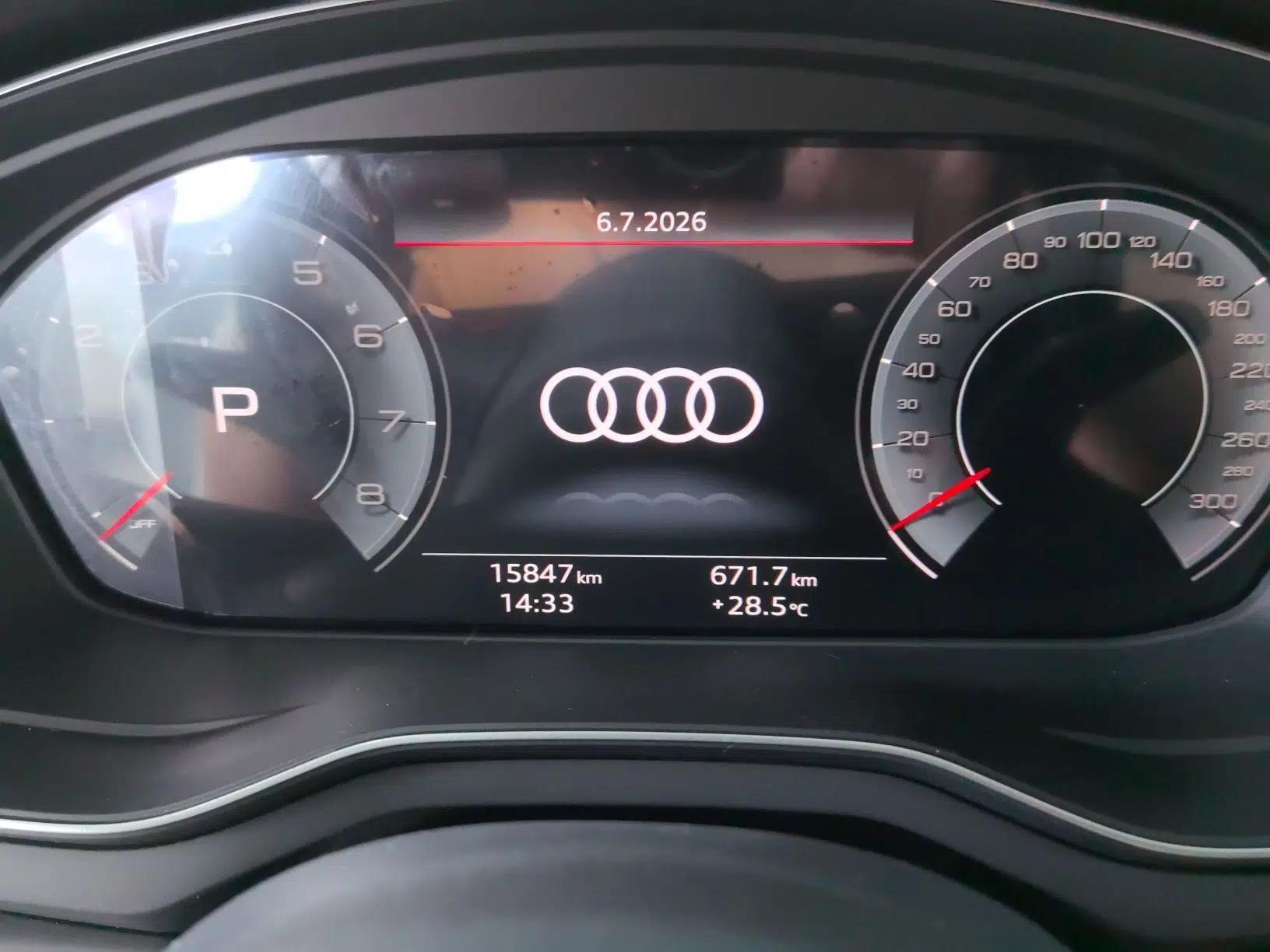 Audi A4L 2025 2 Million Units Enjoyment Version 40 TFSI Luxury Dynamic Edition — миниатюра 7