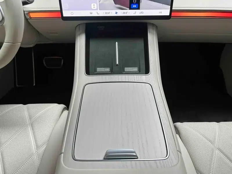 Enjoy S9 2025 Ultra Range Extended Rear-Wheel Drive — миниатюра 10