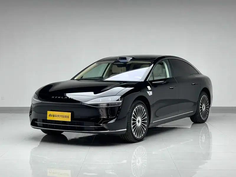 Enjoy S9 2025 Ultra Range Extended Rear-Wheel Drive — миниатюра 1