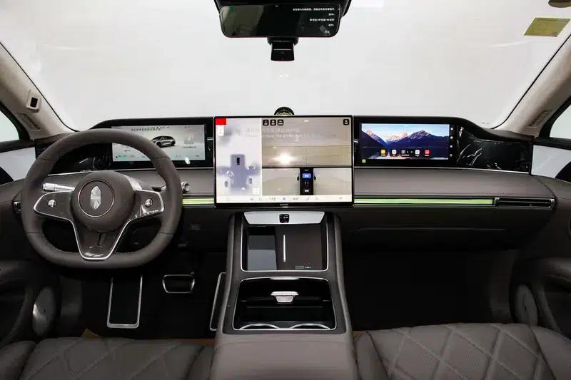 Enjoy S9T 2025 Model, Extended Range Ultra, Rear-Wheel Drive, 53kWh (192-line LiDAR) — миниатюра 23