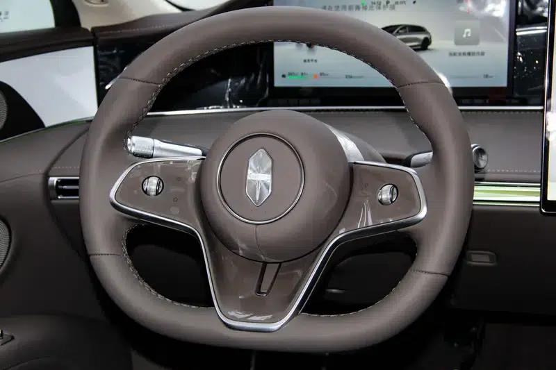 Enjoy S9T 2025 Model, Extended Range Ultra, Rear-Wheel Drive, 53kWh (192-line LiDAR) — миниатюра 24