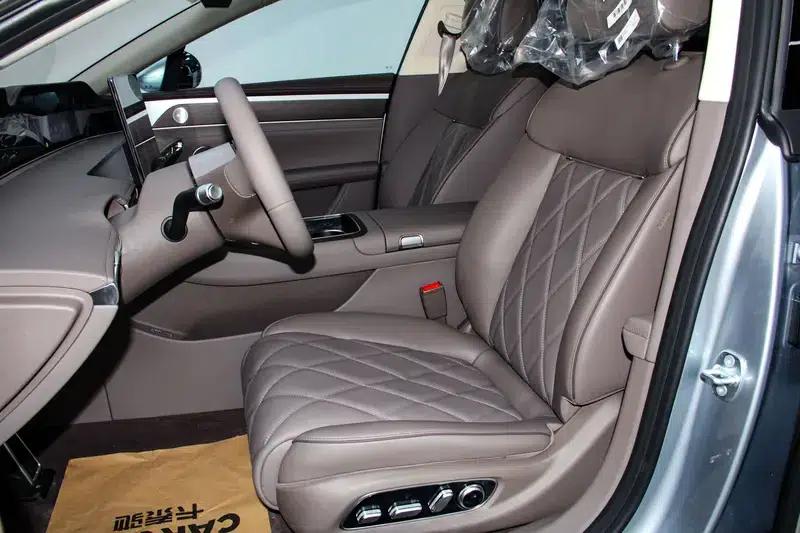 Enjoy S9T 2025 Model, Extended Range Ultra, Rear-Wheel Drive, 53kWh (192-line LiDAR) — миниатюра 26