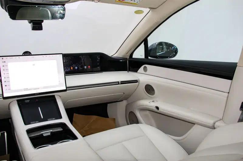 Enjoy S9T 2025 Model, Extended Range Ultra, Rear-Wheel Drive, 53kWh (192-line LiDAR) — миниатюра 23