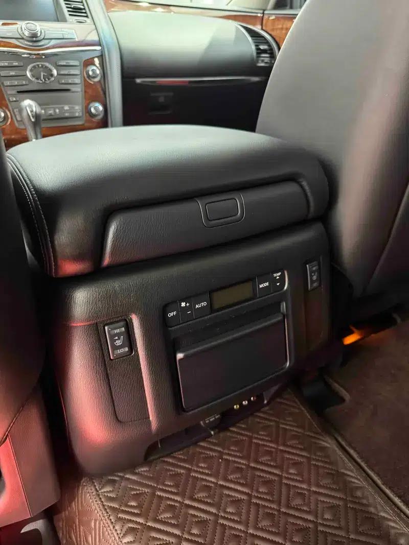 2016 Infiniti QX80 5.6L Automatic AWD 6-Seater (Parallel Import) — миниатюра 12
