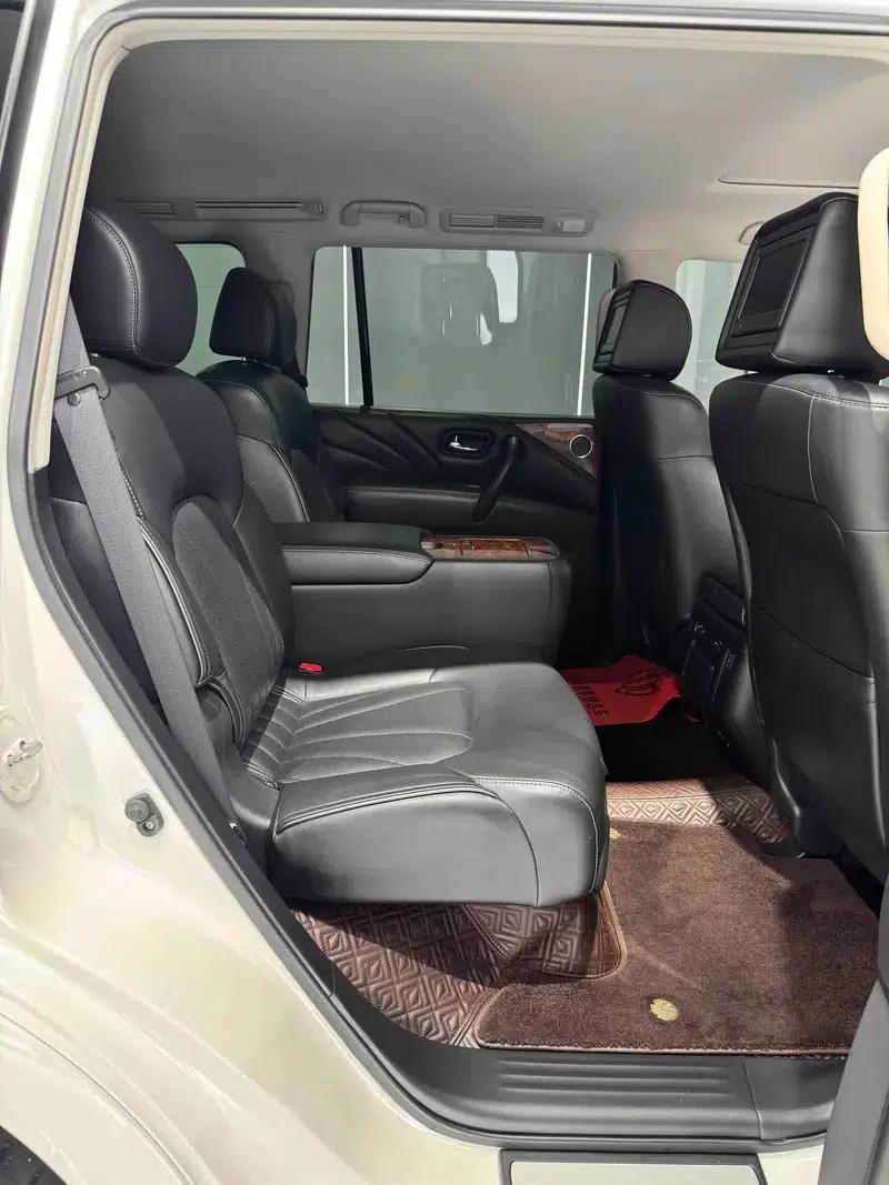 2016 Infiniti QX80 5.6L Automatic AWD 6-Seater (Parallel Import) — миниатюра 24