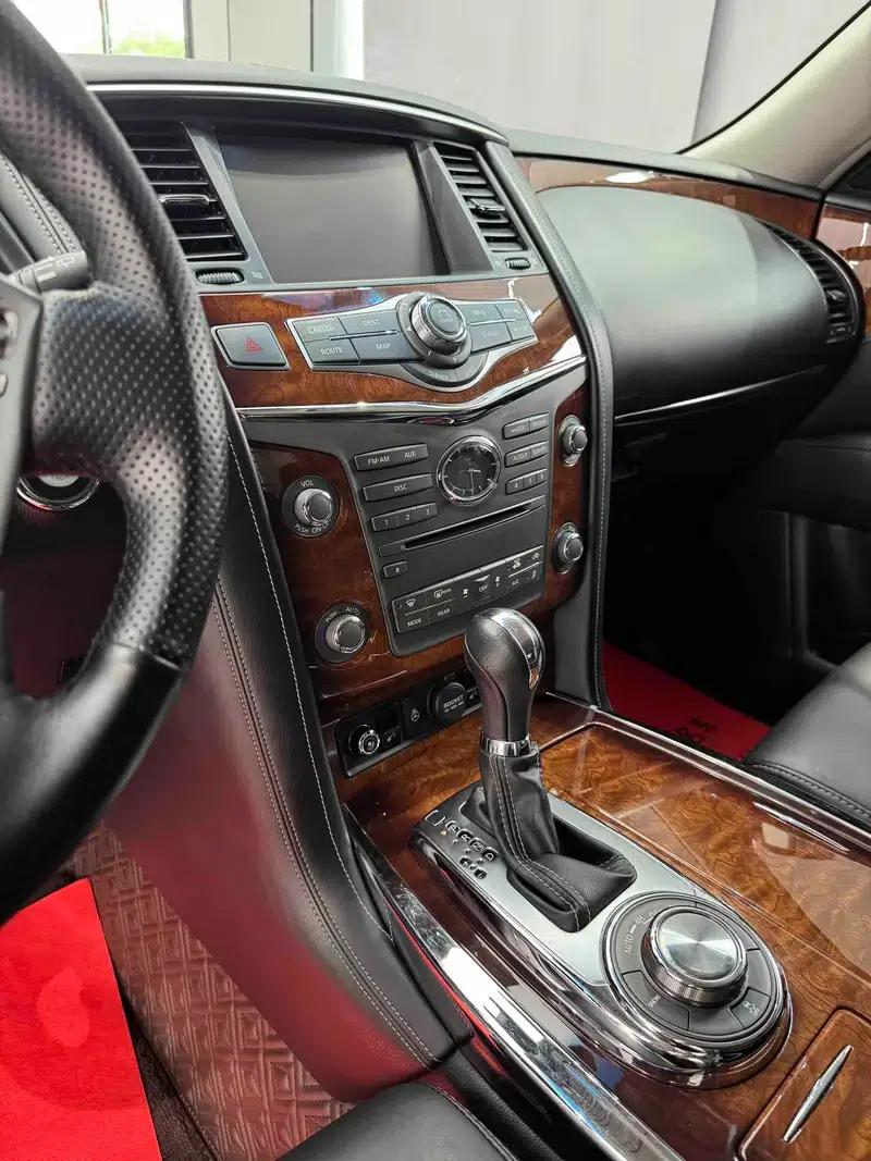 2016 Infiniti QX80 5.6L Automatic AWD 6-Seater (Parallel Import) — миниатюра 7