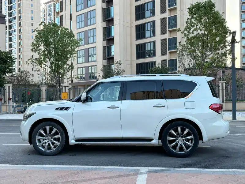 Infiniti QX80 2013 5.6L 4WD — миниатюра 3