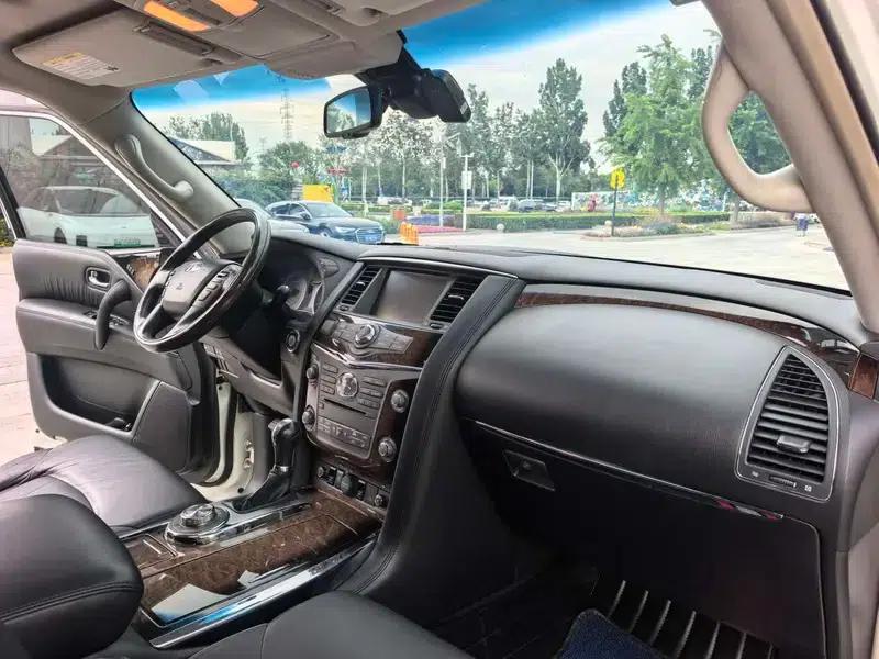 Infiniti QX80 2013 5.6L 4WD — миниатюра 19