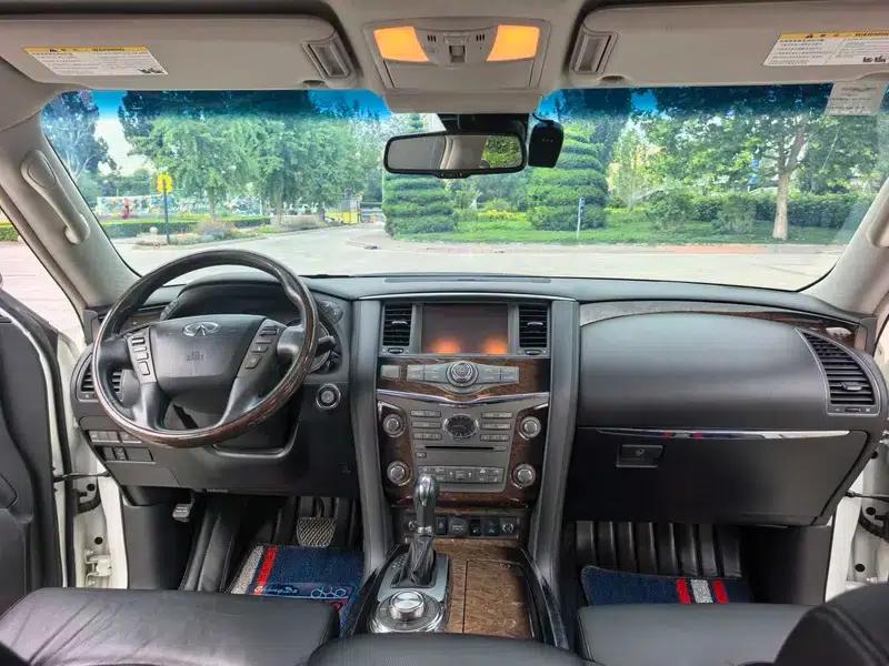 Infiniti QX80 2013 5.6L 4WD — миниатюра 23