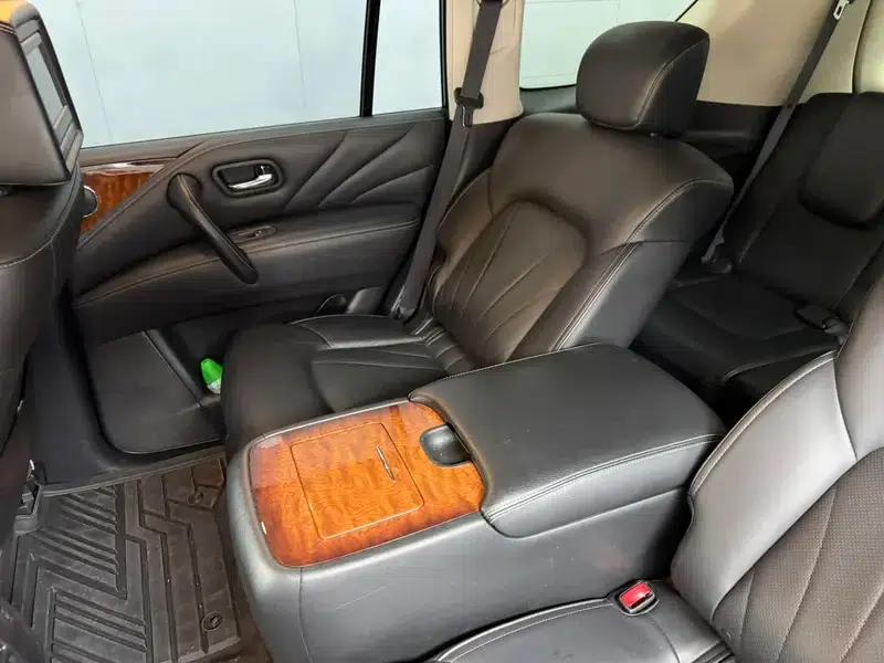 Infiniti QX80 2016 5.6L 4WD — миниатюра 25