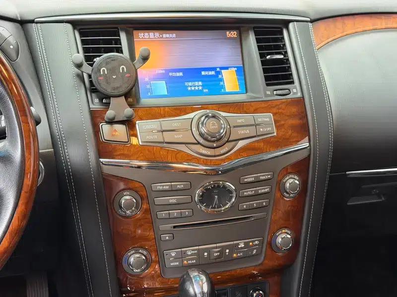 Infiniti QX80 2016 5.6L 4WD — миниатюра 7