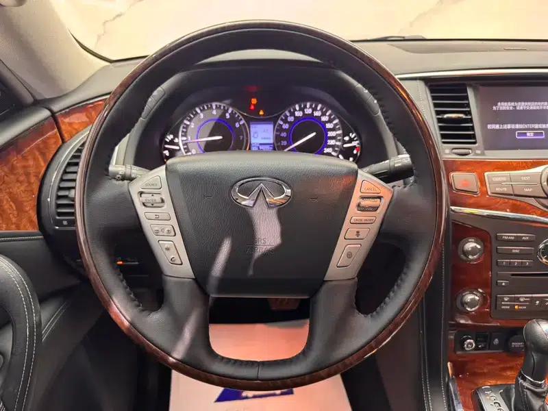Infiniti QX80 2016 5.6L 4WD — миниатюра 16