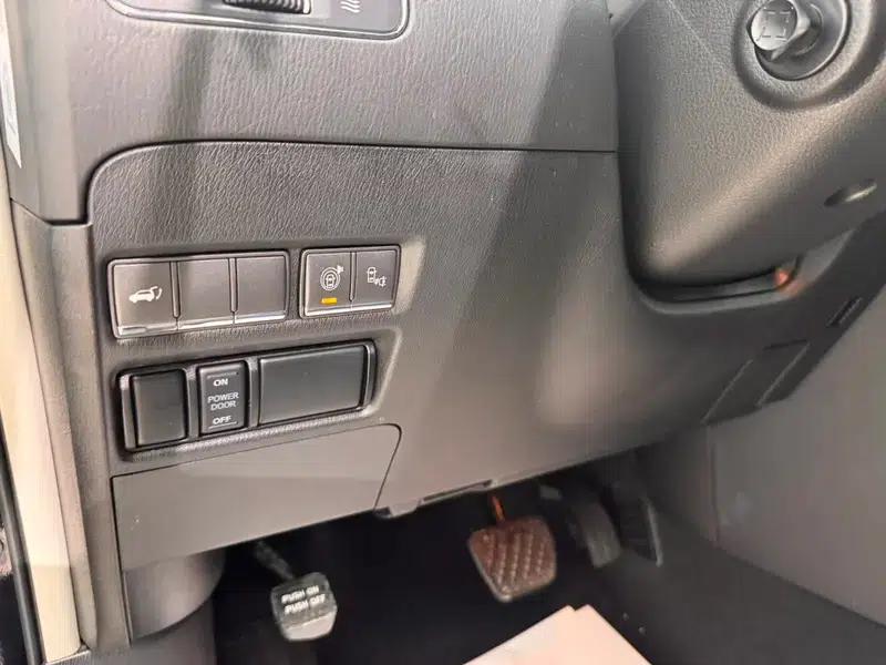 Infiniti QX80 2016 5.6L 4WD — миниатюра 17