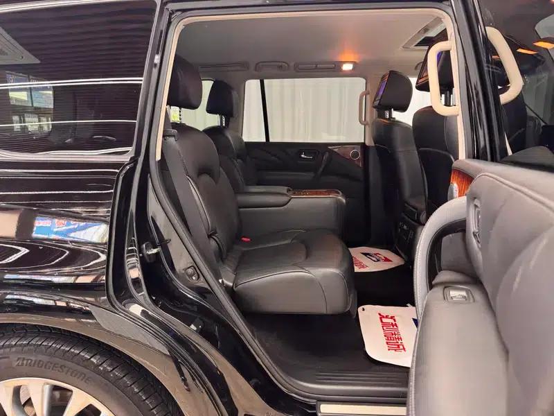 Infiniti QX80 2016 5.6L 4WD — миниатюра 27