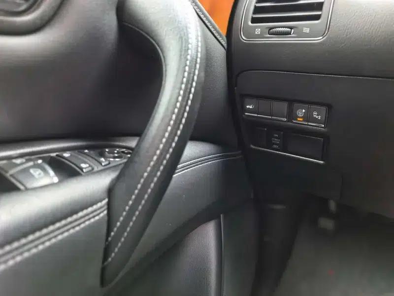 Infiniti QX80 2016 5.6L 4WD — миниатюра 13