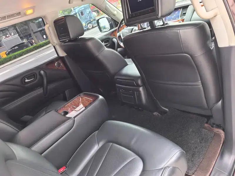 Infiniti QX80 2016 5.6L 4WD — миниатюра 14